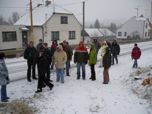 Silvestrovský výšlap do Míkovic a ke studánce - 31.12.2007